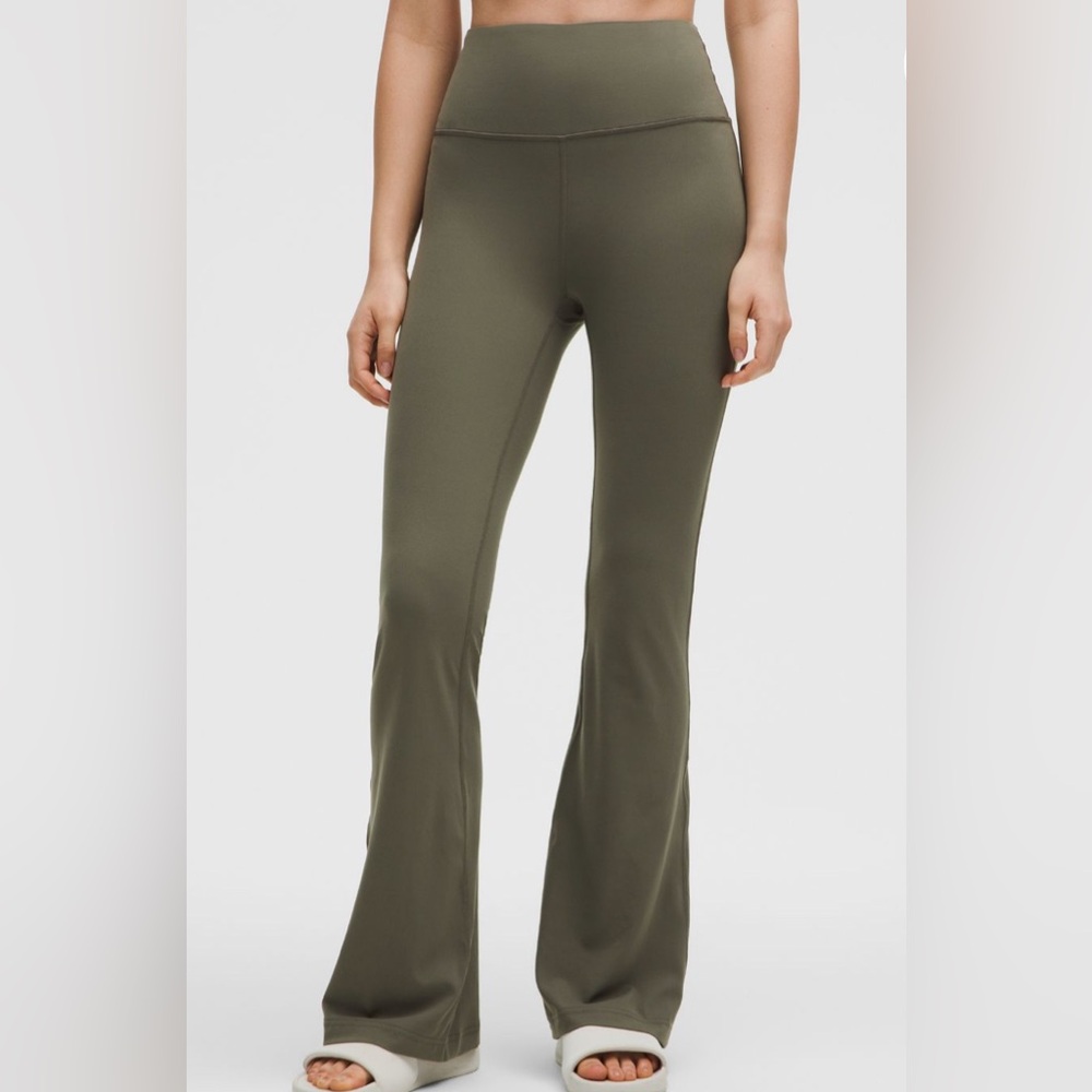 LuluLemon Groove super high rise flared pant, size 0, army green